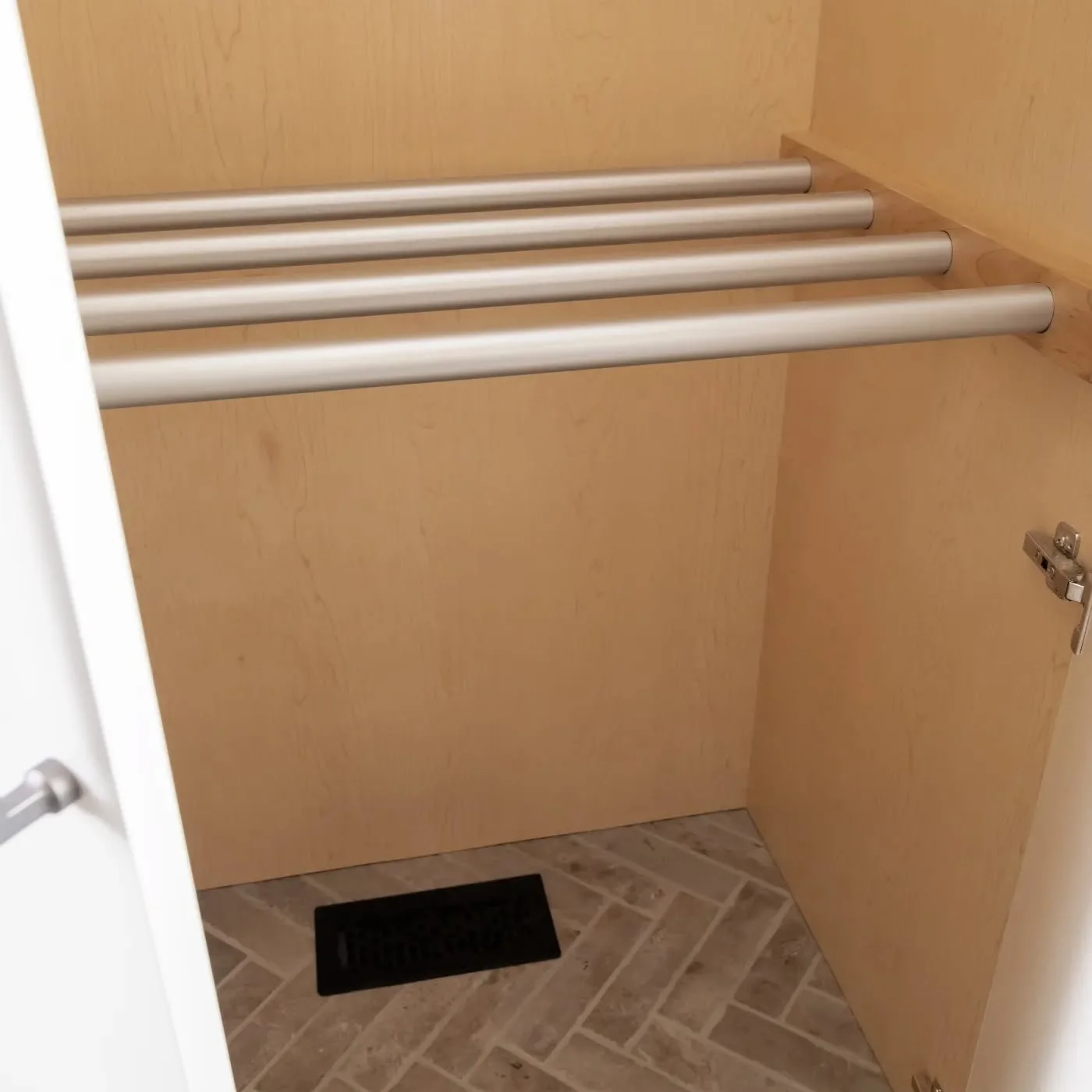 Storage Mudroom - Image 1