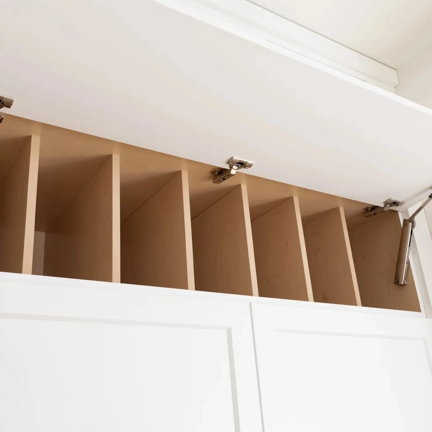 White Oak Island Kitchen - Image 4