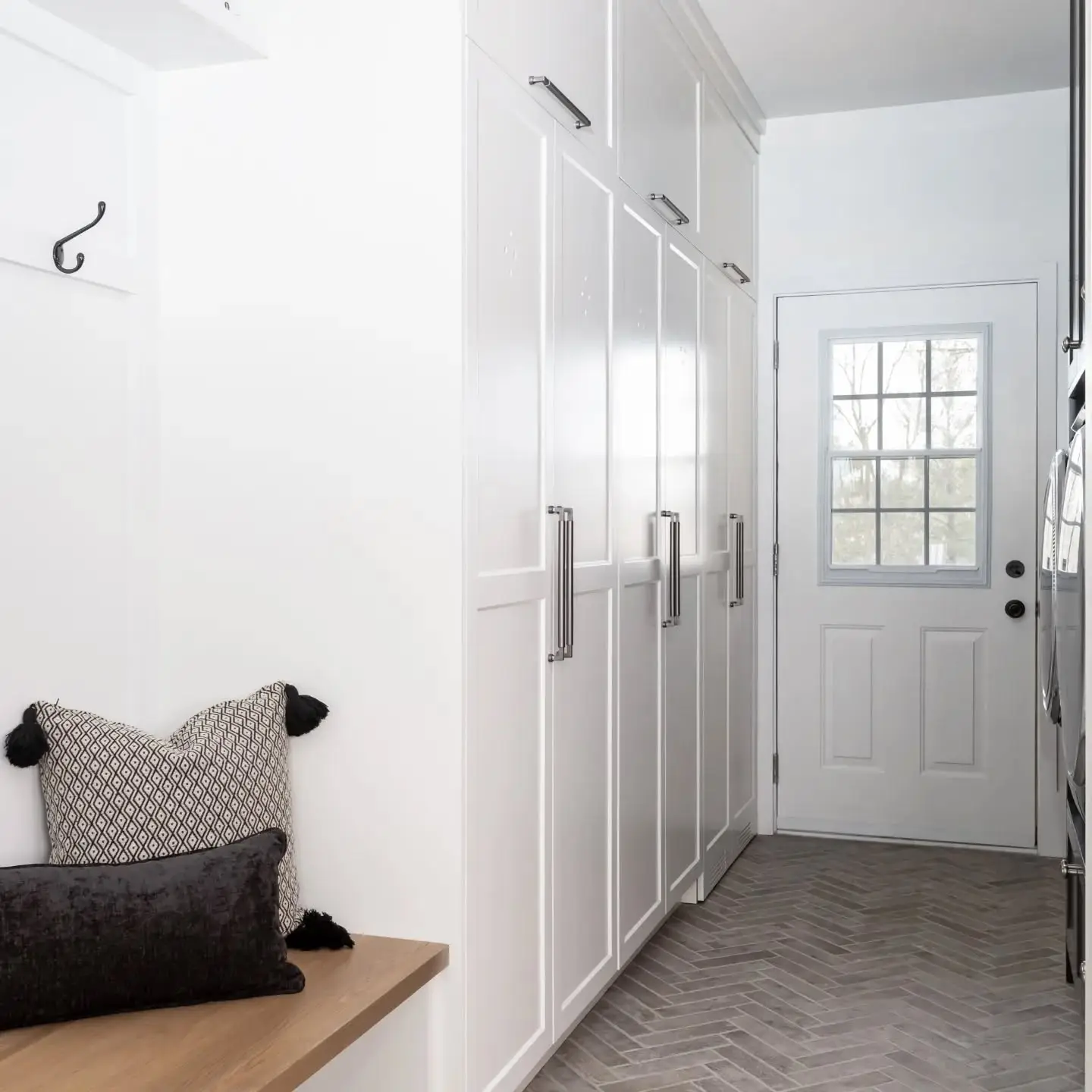 Storage Mudroom - Image 3