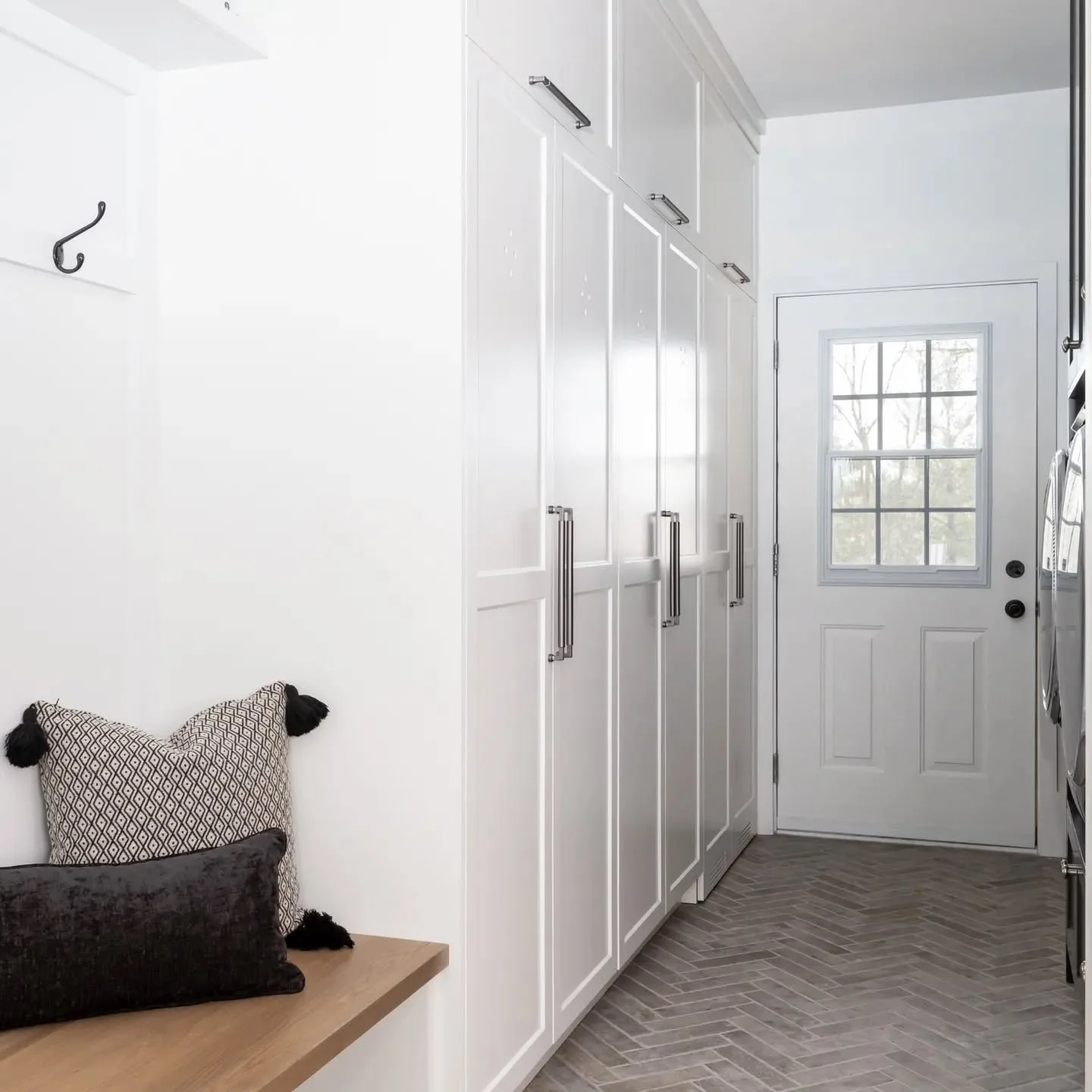 Storage Mudroom - Image 3