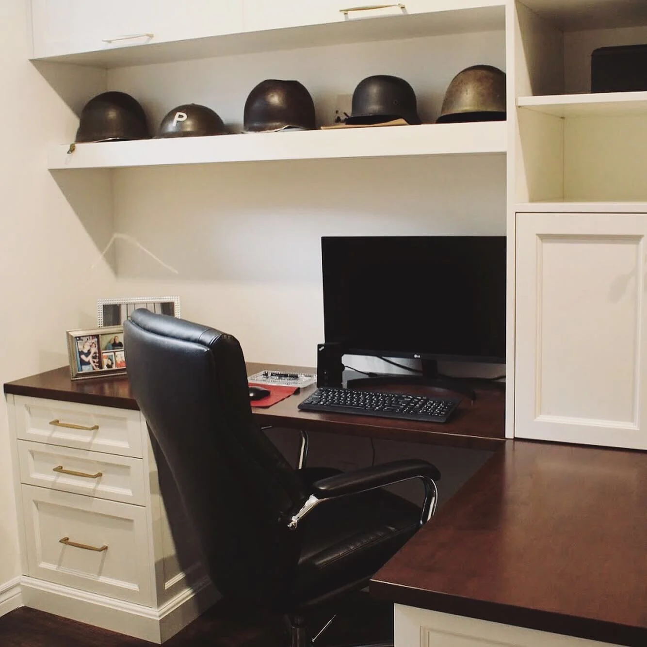 Office Office - Image 6