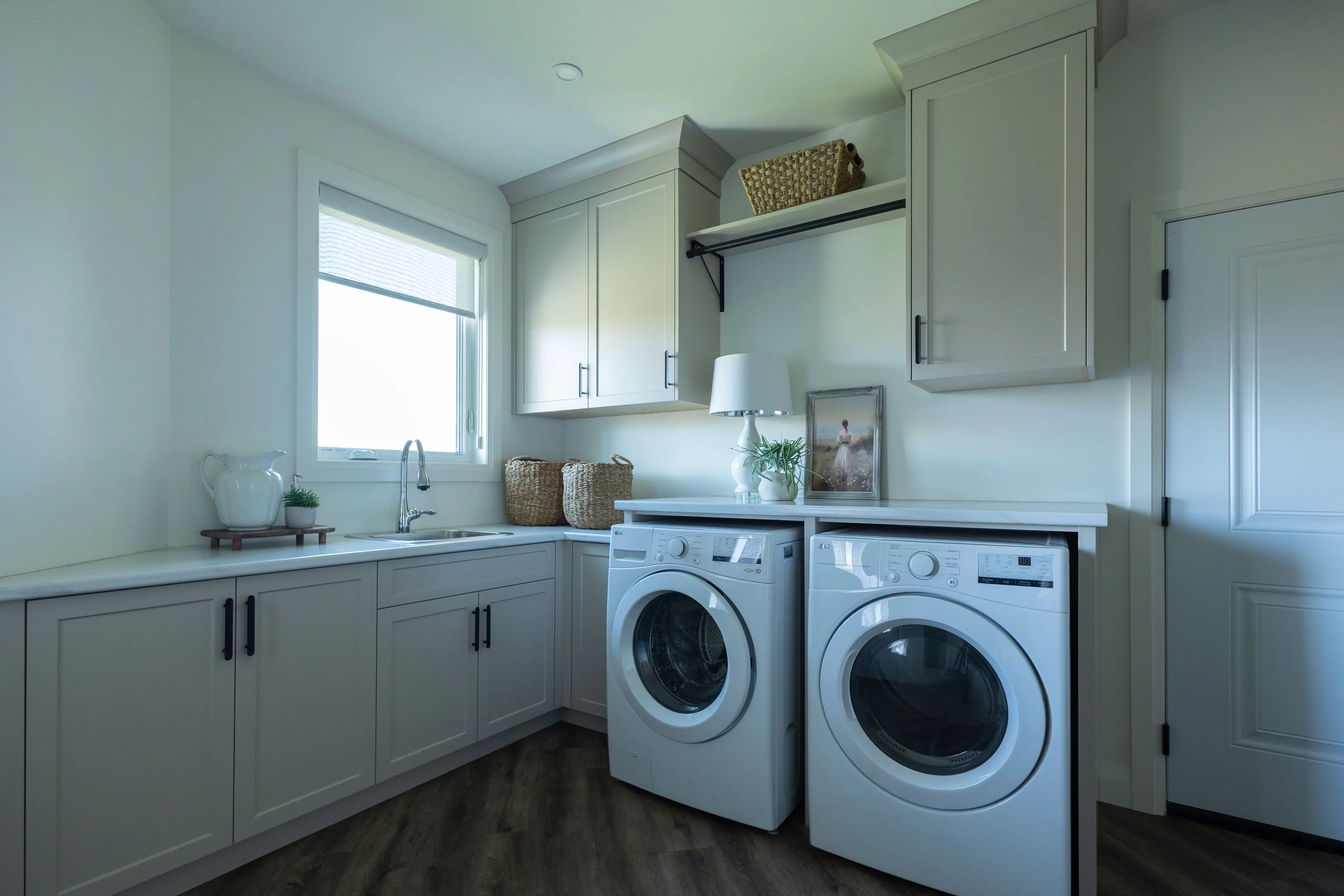 Laundry Rooms - Image 4