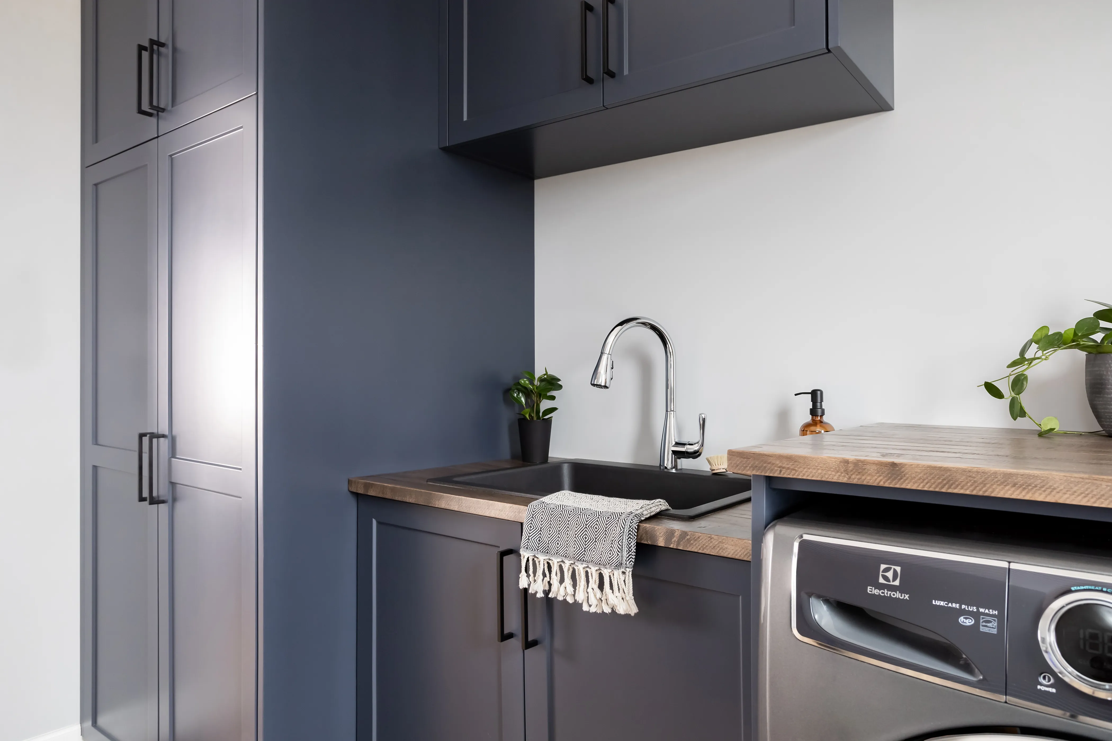 Brunner-Ball Residence - Laundry Room - Image 3