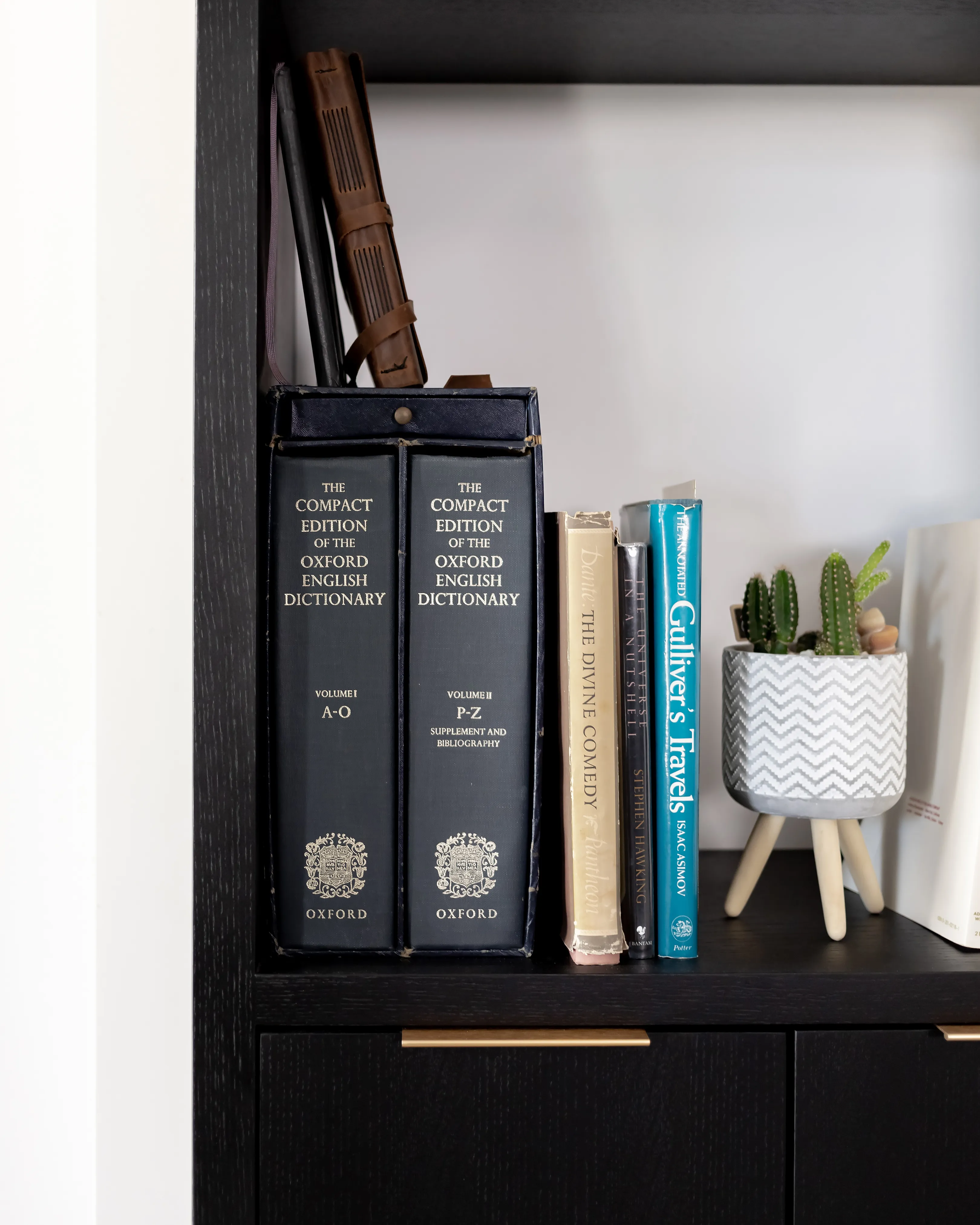 Rauket Residence - Bookcase & Wall Unit - Image 9