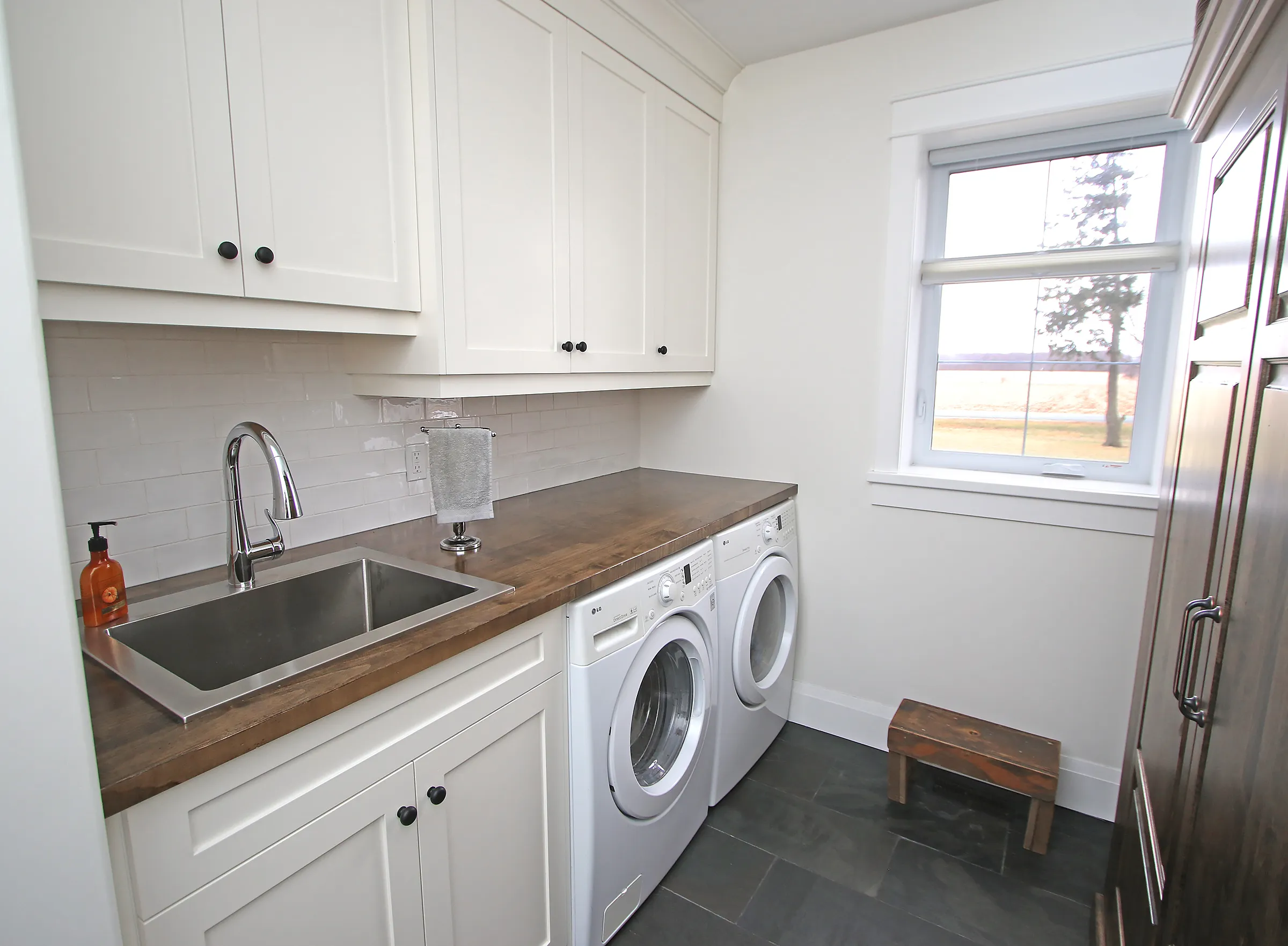 Laundry Rooms - Image 23