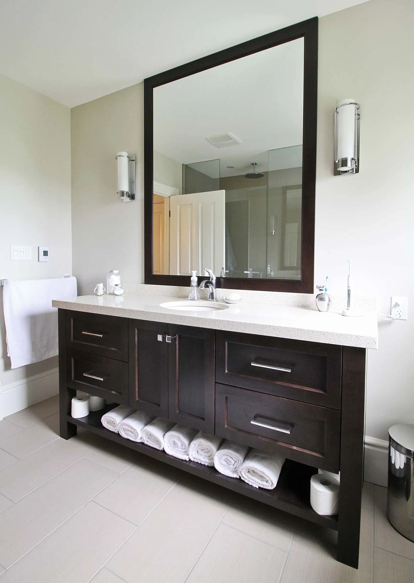 Bathroom & Vanities - Image 28